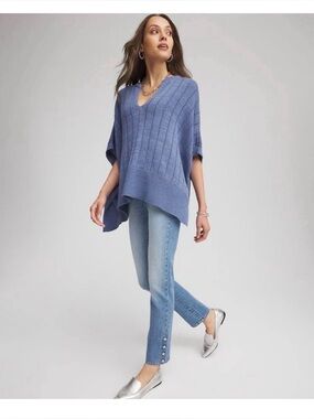 Chico’s Collection split neck, short sleeve poncho oversized one size fit knit